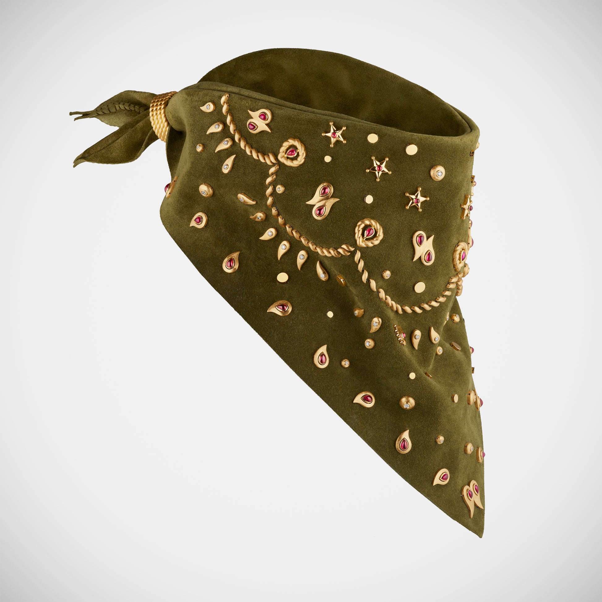 Marie Lichtenberg Staging Pendant Bandana