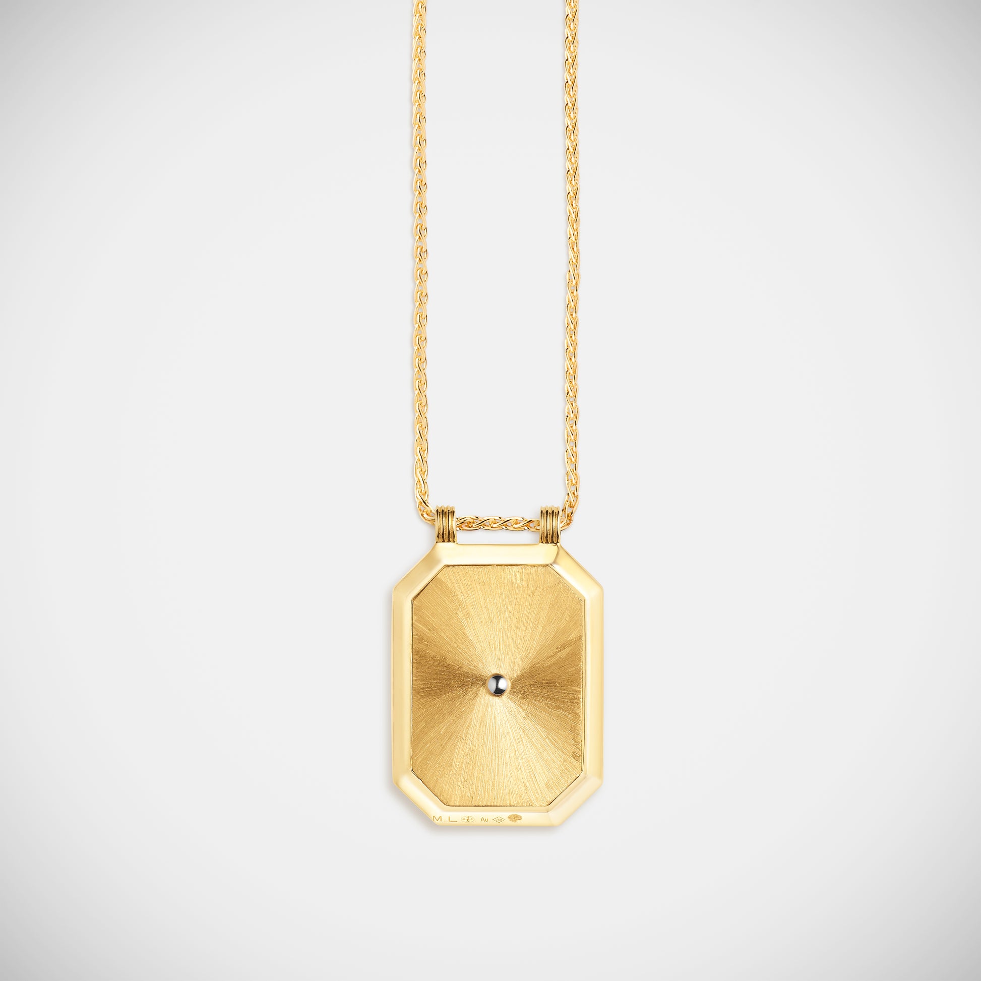 Marie Lichtenberg Staging Scapulaires Coeur percé Scapular