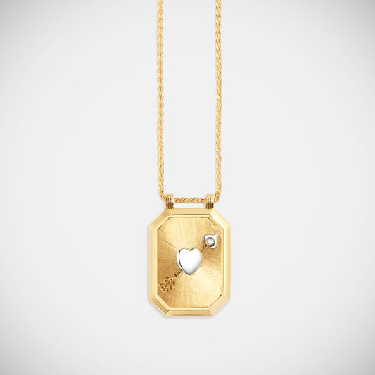 Marie Lichtenberg Staging Scapulaires Coeur percé Scapular