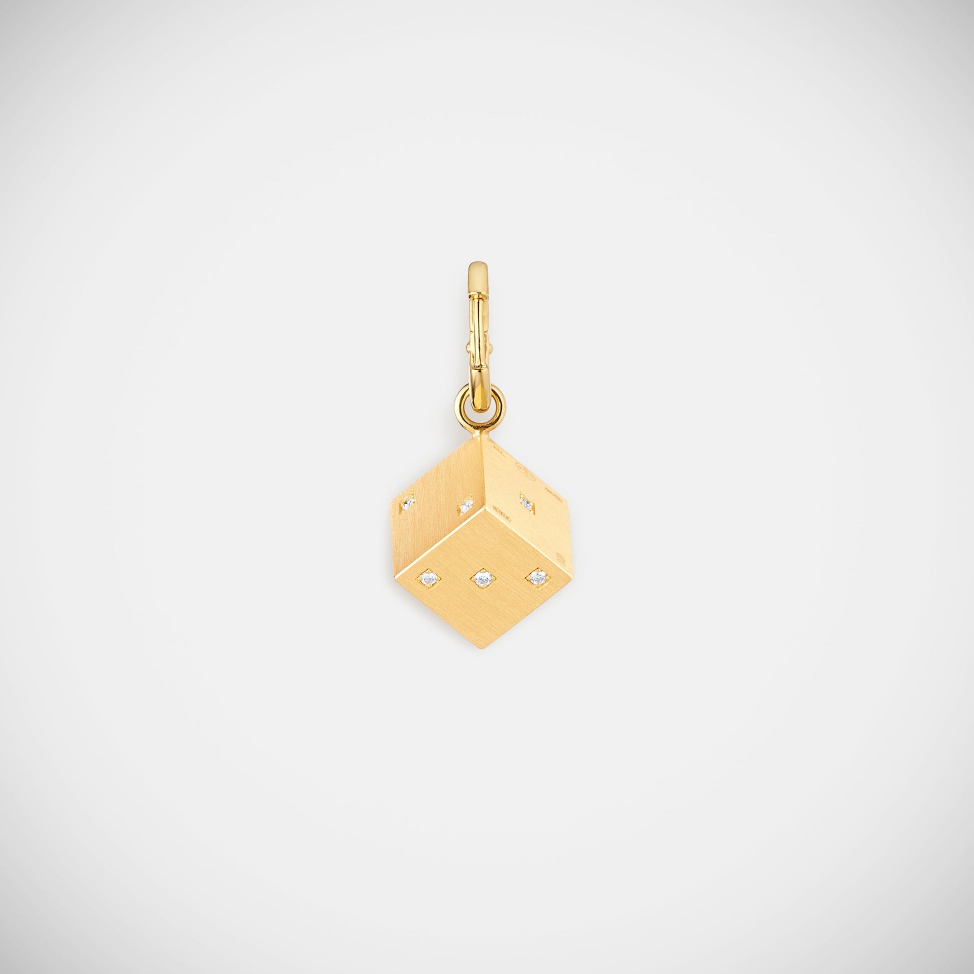 Marie Lichtenberg Staging Charm Dado charm 11mm