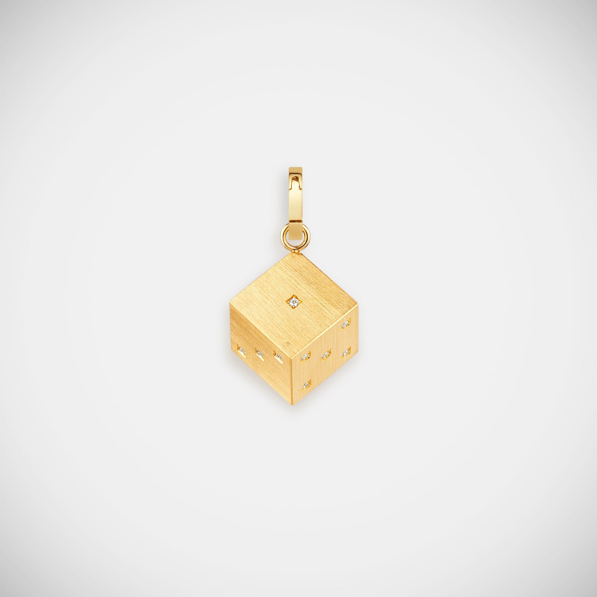 Marie Lichtenberg Staging Charm Dado charm 13mm