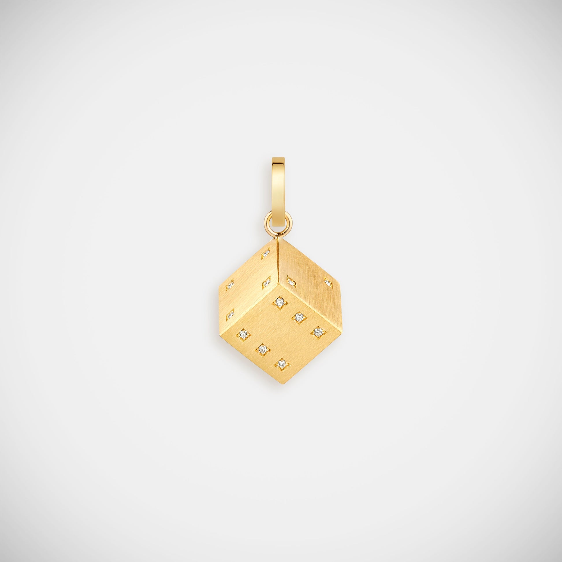 Marie Lichtenberg Staging Charm Dado charm 13mm