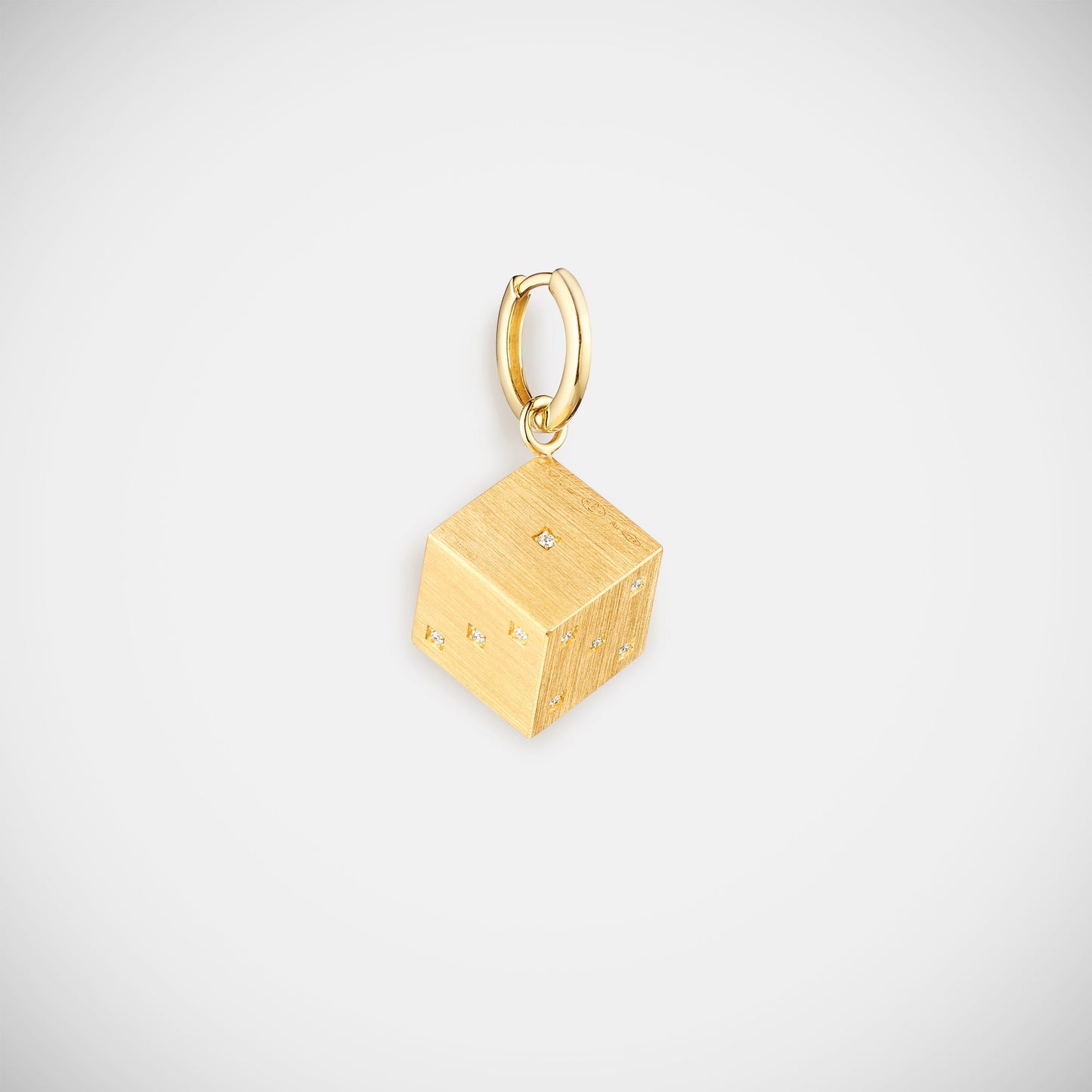 Marie Lichtenberg Staging Charm Dado charm 13mm