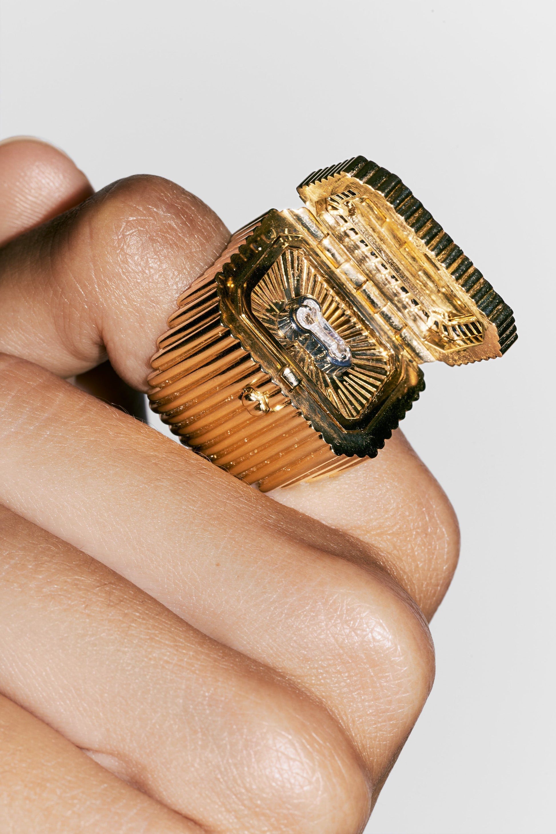 Marie Lichtenberg Staging Ring Dick in a box ring