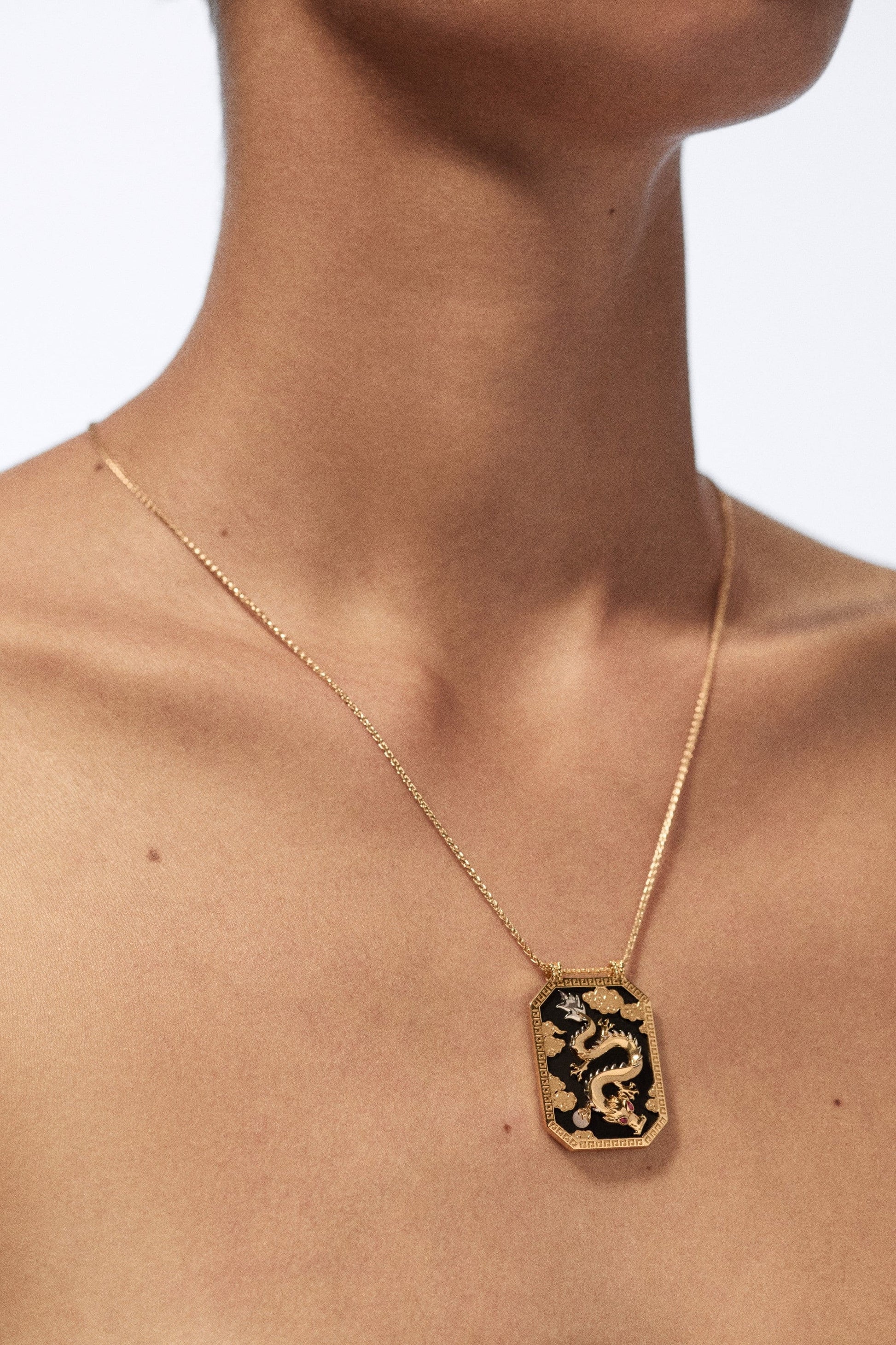 Marie Lichtenberg Staging Scapulaires Dragon Ebony Scapular