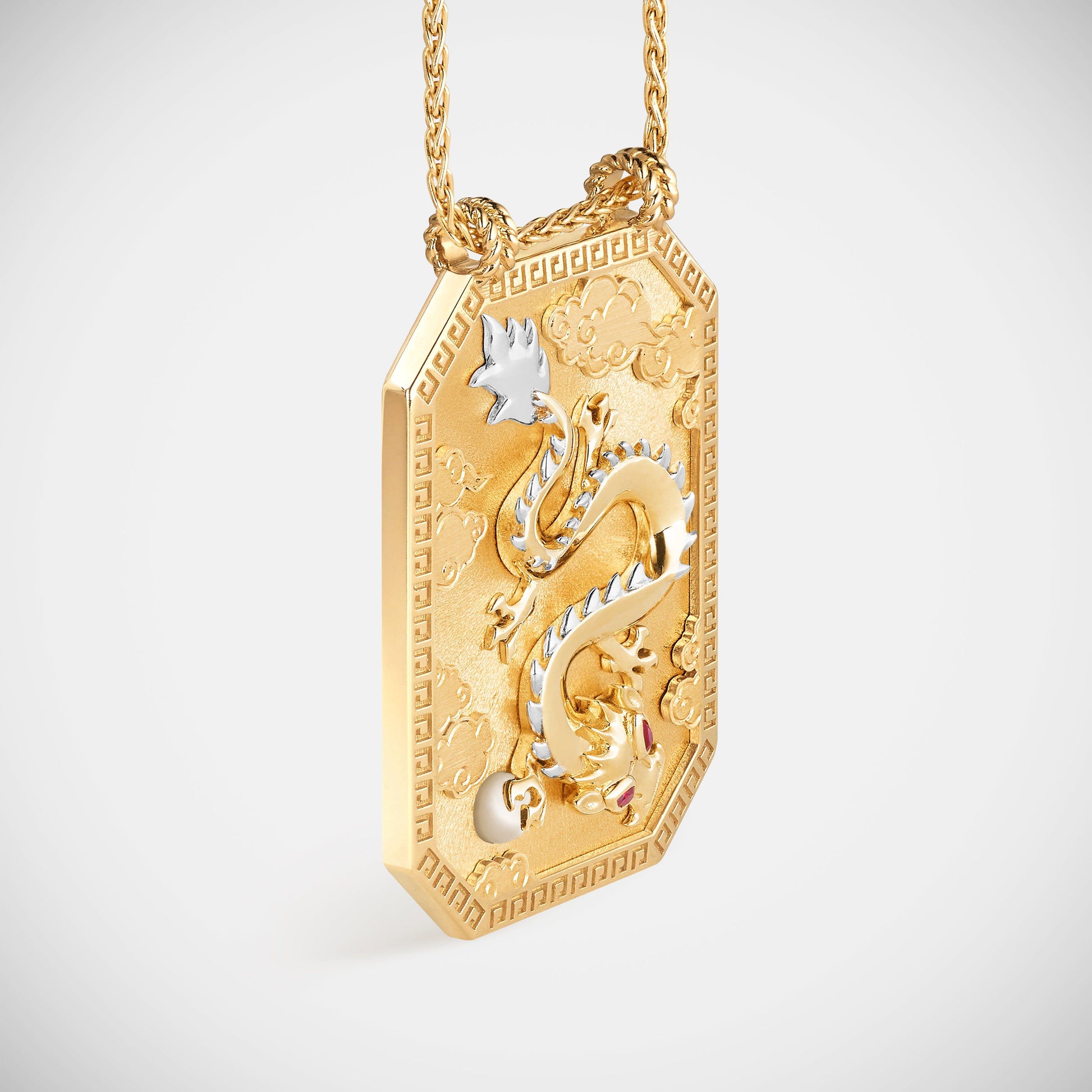 Marie Lichtenberg Staging Scapulaires Dragon Gold Scapular