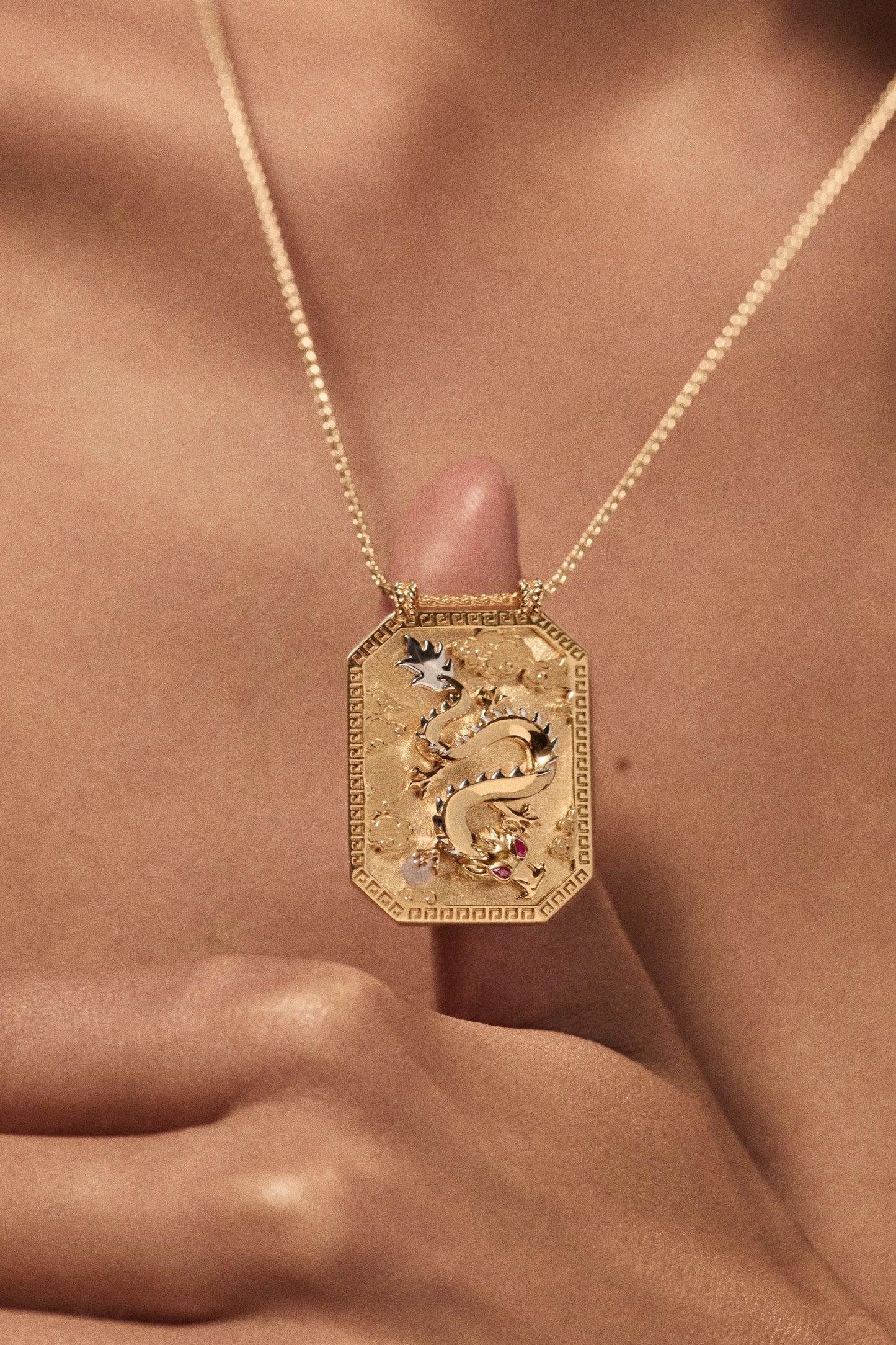 Marie Lichtenberg Staging Scapulaires Dragon Gold Scapular