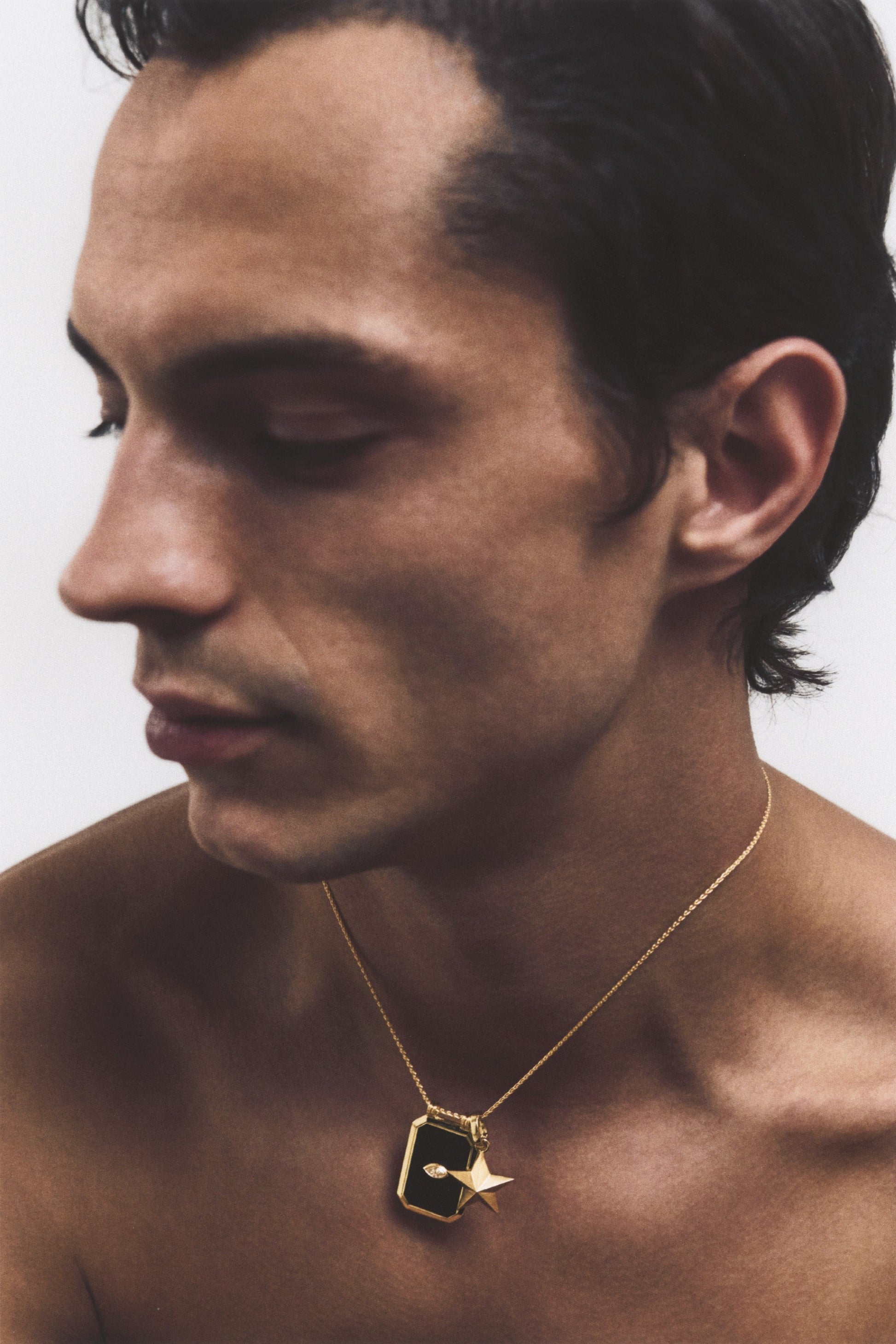 Marie Lichtenberg Staging Scapulaires Ebony Eye Scapular