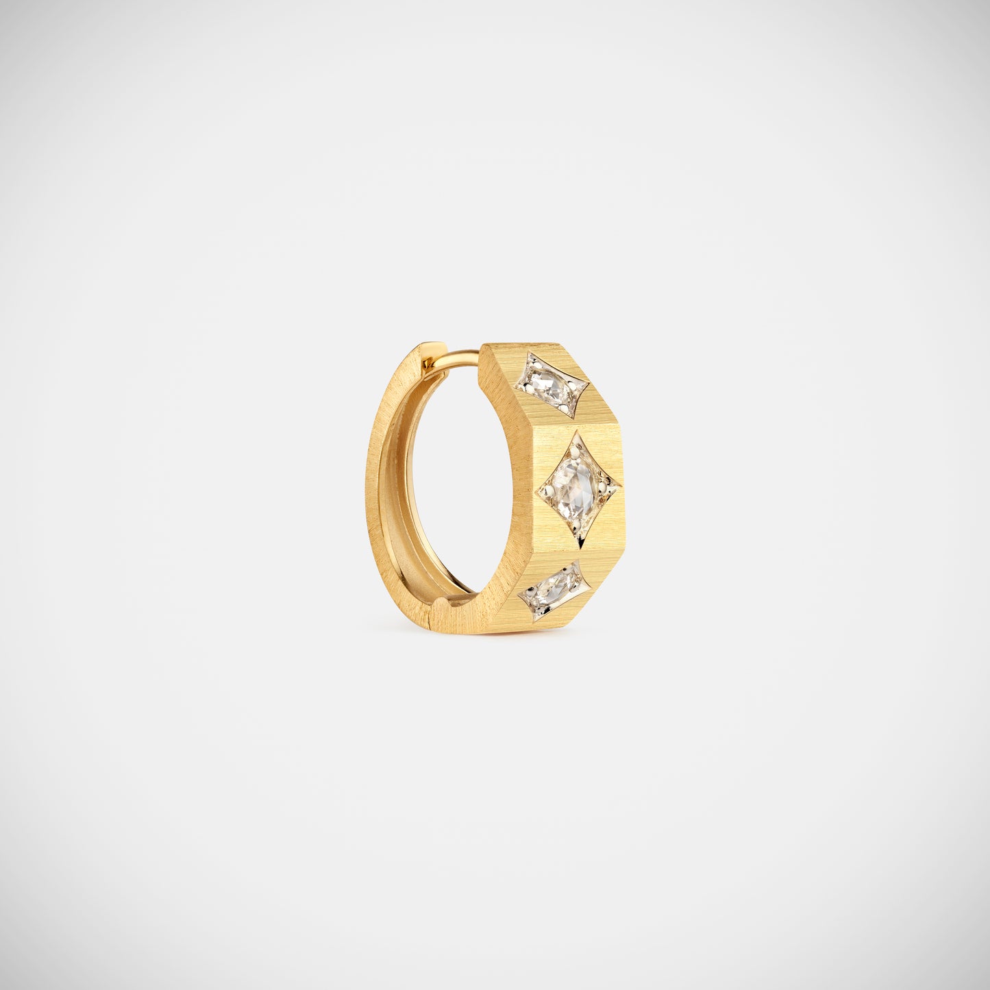 Marie Lichtenberg Staging Earring Ecrou Coco earring Diamonds medium