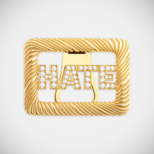 Marie Lichtenberg Staging Collar clips Hate Collar Clip