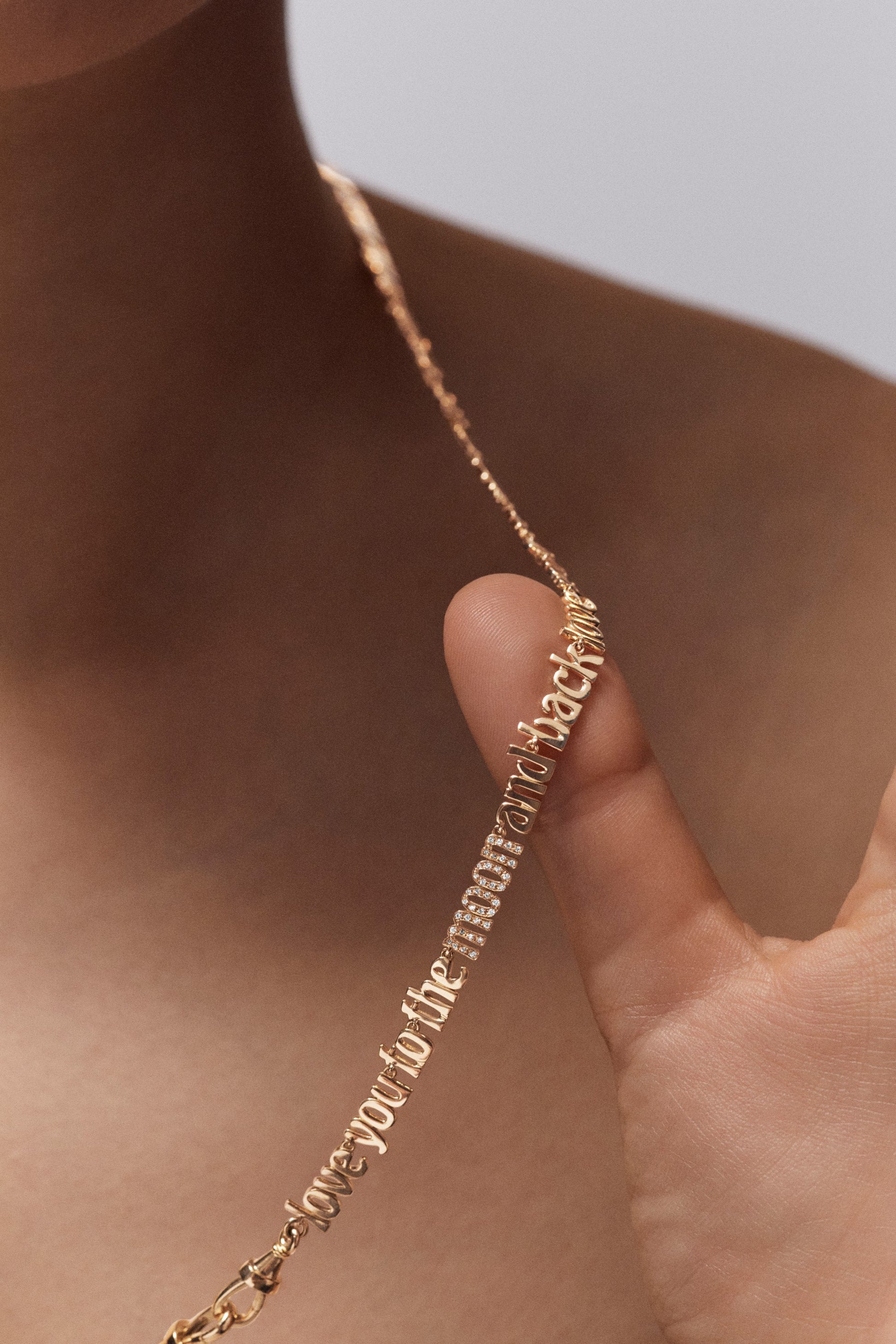 Marie Lichtenberg Staging Chain Love you chain 60cm