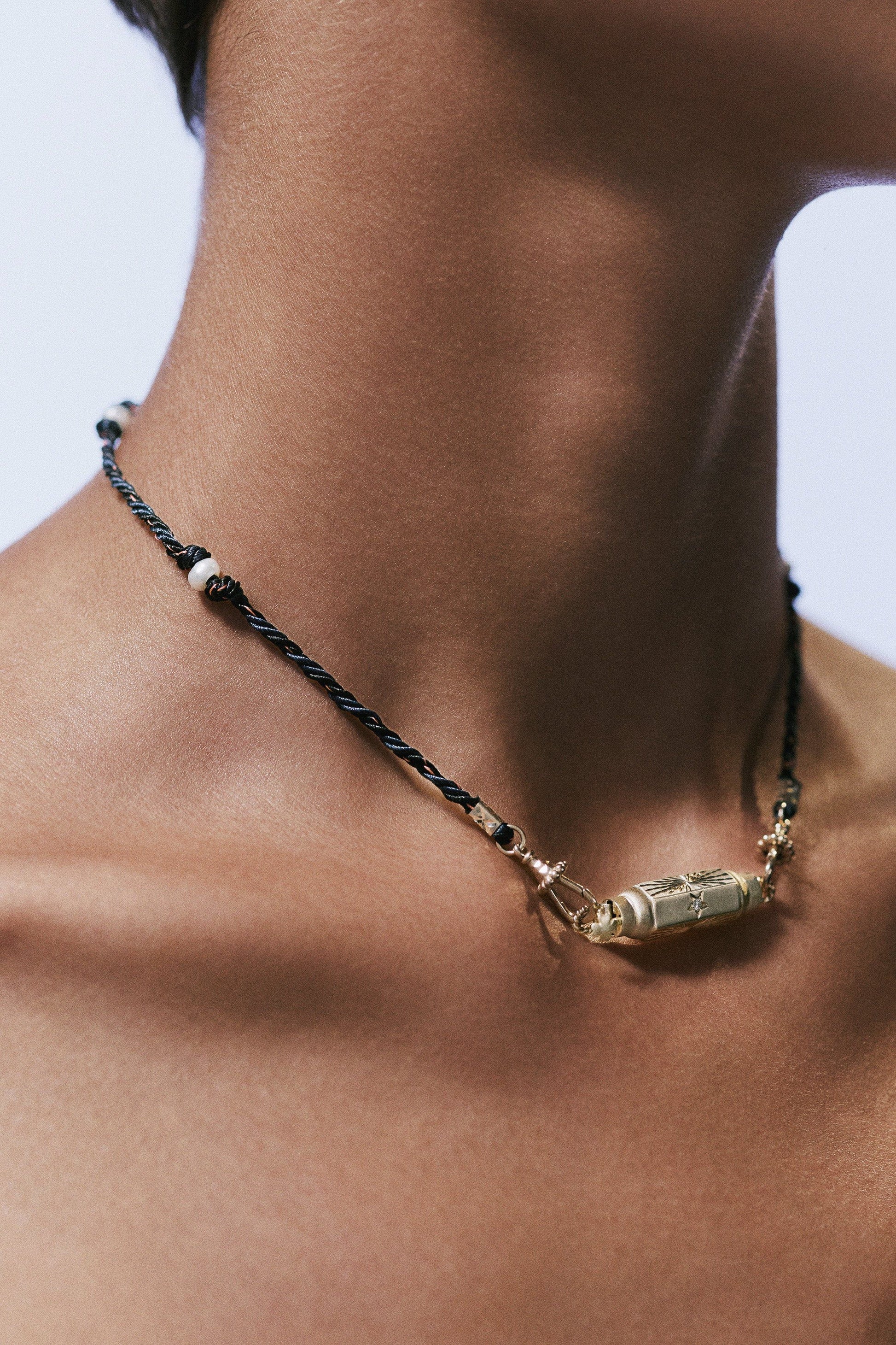 Marie Lichtenberg Staging Link Mauli Silky Blue and Black 35cm