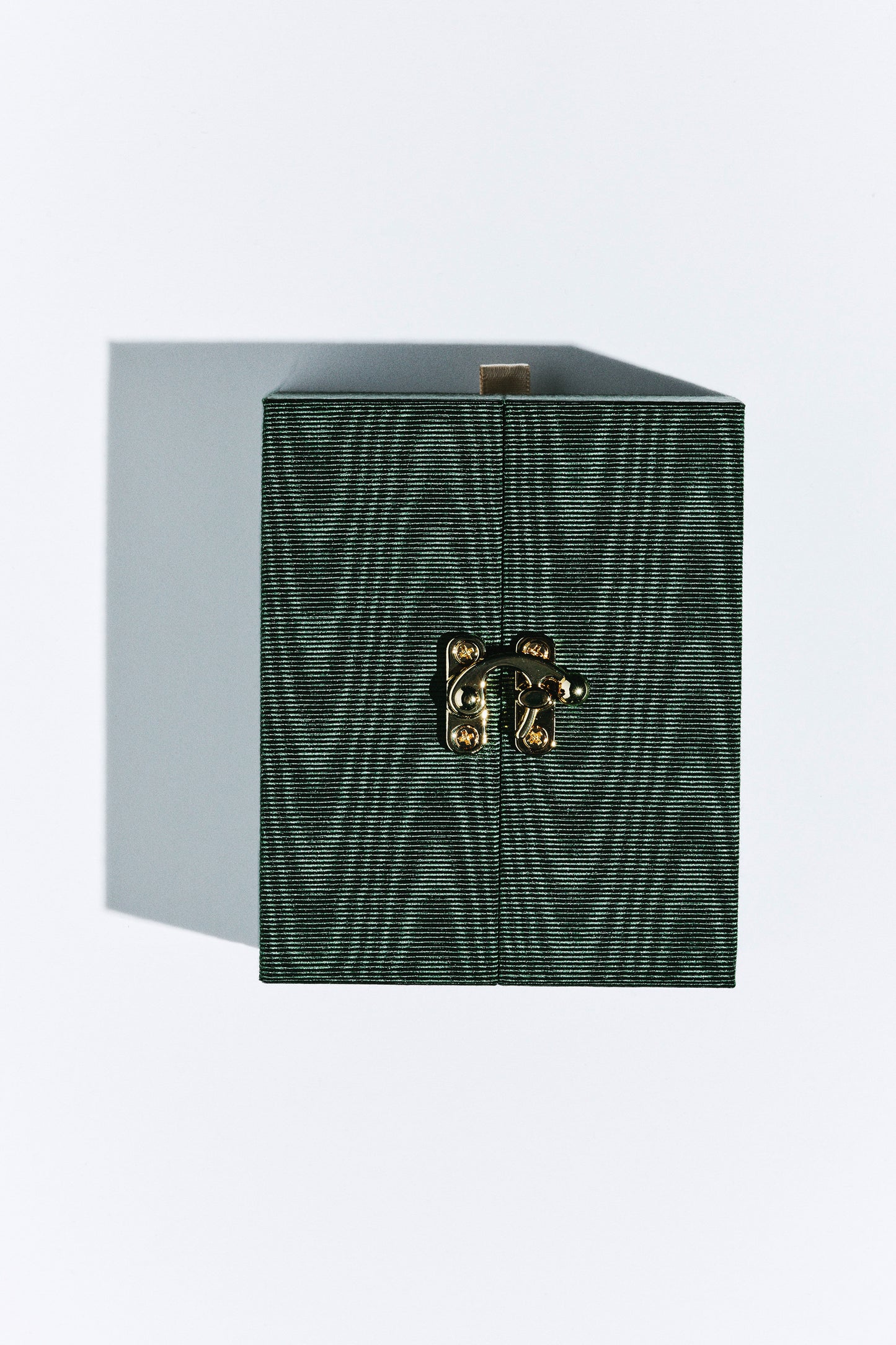 Marie Lichtenberg Staging Scapulaires Pink mushroom scapular