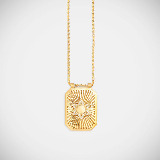 Marie Lichtenberg Staging Scapulaires Star Scapular